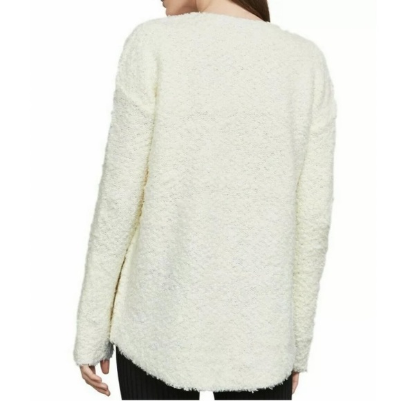 BCBGMAXAZRIA V-Neck Wool Blended Pullover Sweater - Picture 3 of 7